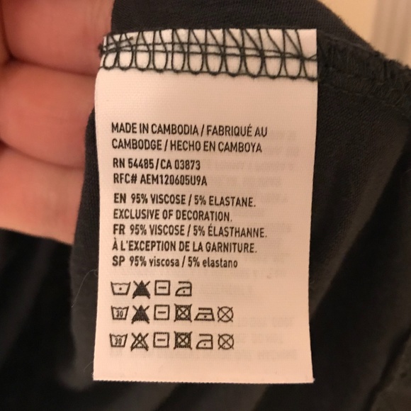 2/$15 AMERICAN EAGLE Favourite "T" Floral Size XS - Picture 6 of 7